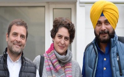 Sidhu writes to Sonia Gandhi to implement 13 points agenda in Punjab