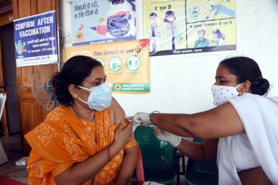 India records 40,134 new COVID-19 cases, 422 deaths