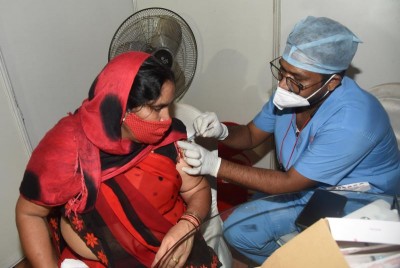 COVID-19: India reports 25,404 new infections, 339 deaths in 24 hours