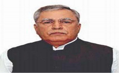 Jammu and Kashmir: Advisor Farooq Khan calls for early completion of projects