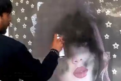 Afghanistan: Kabul municipality forbids images of women in advertising