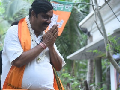 Bengal: EC bans BJP leader Rahul Sinha from campaigning for 48 hours