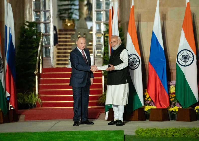 PM Modi, Russian Prez Vladimir Putin arrive for meeting at Hyderabad House in Delhi