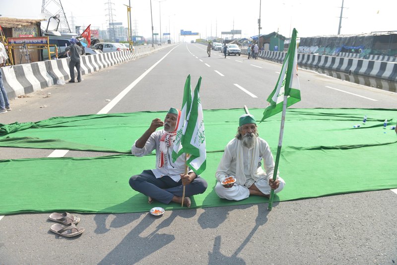 Farmers observe Bharat Bandh across India