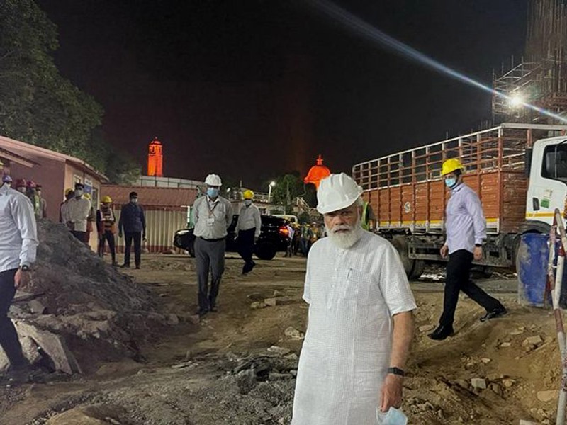 PM Modi inspecting the construction site of new Parliament building 