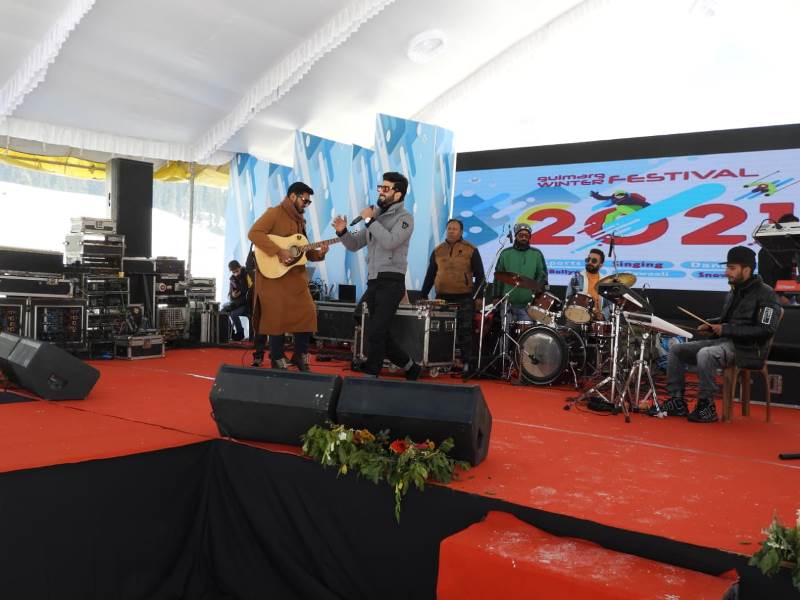 Jammu and Kashmir celebrates Gulmarg Winter Festival