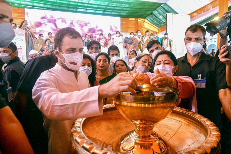 Rahul Gandhi lights lamp on Mahila Congress' Foundation Day