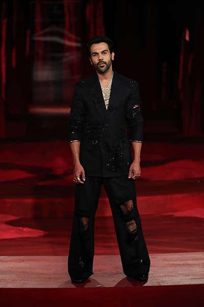 FDCI India Couture Week: Rajkummar Rao turned showstopper for designer Anamika Khanna