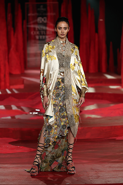 FDCI India Couture Week: Rajkummar Rao turned showstopper for designer Anamika Khanna