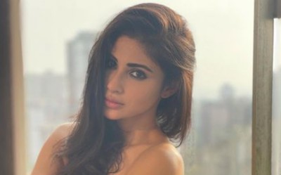 Mouni Roy looks stunning in her latest Instagram images, check out