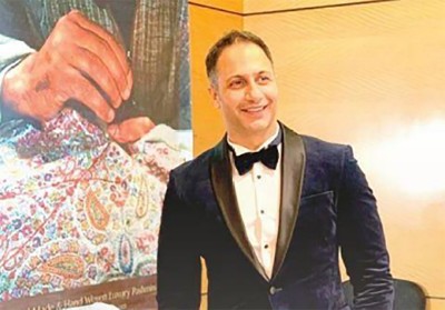 Kashmir: Tariq's Pashmkaar crafts success story