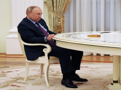 Iran nuclear deal discussed during meeting of Bennett with Putin: Office