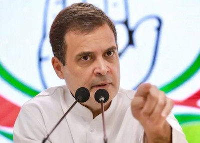 Rahul Gandhi slams Centre over LPG cylinder price hike