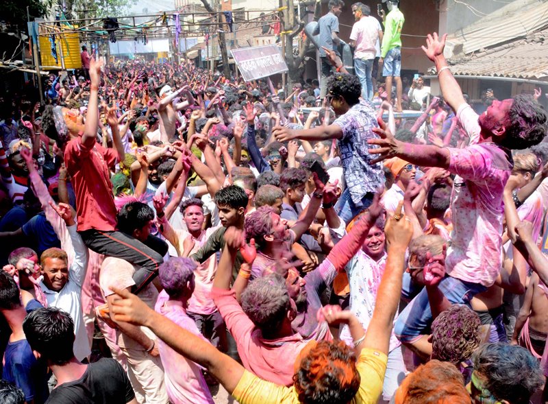 India celebrates Holi