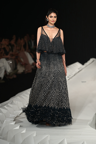 India Couture Week: Malaika Arora turns showstopper for designer duo Rohit Gandhi and Rahul Khanna