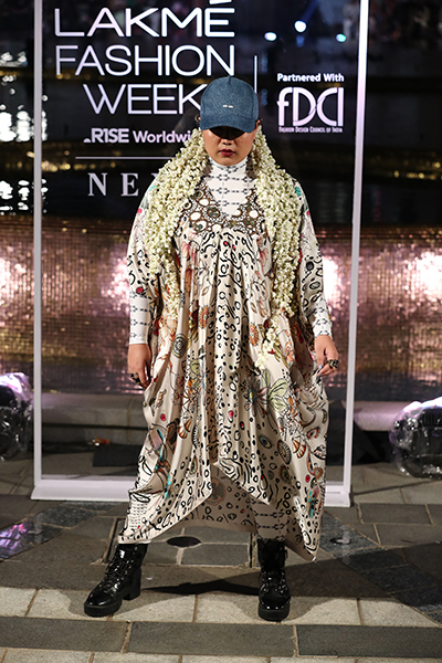 Models showcase designer Anamika Khanna's line of clothing at the Lakme Fashion Week