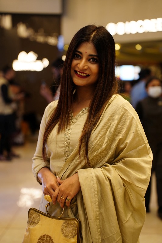 Special show of Anirban Bhattacharya’s Ballabhpurer Roopkotha