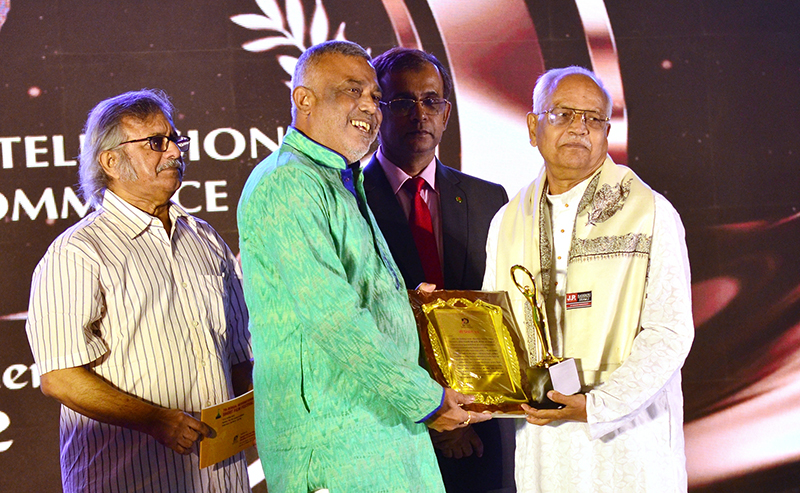 Bengal Film and Television Chamber of Commerce hosts Lifetime Achievement Awards ceremony