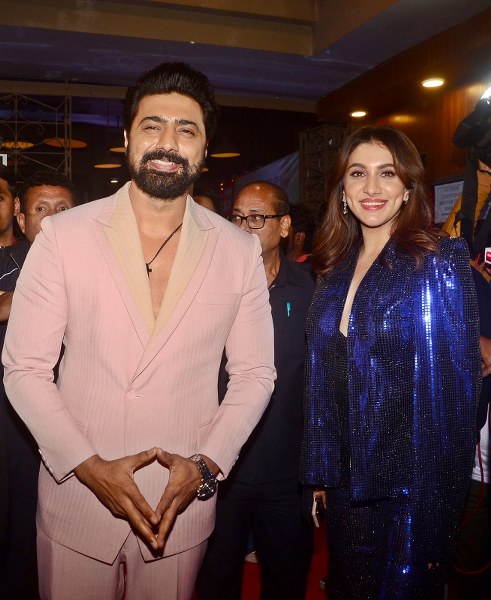 In Images: Premiere of Dev's 'Pradhan' in Kolkata