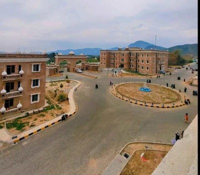 Pakistan: University drops seven subjects, including Journalism, amid low response from students