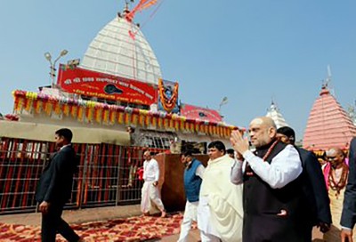 Union Home Minister Amit Shah offers prayers at Baba Baidyanath Dham