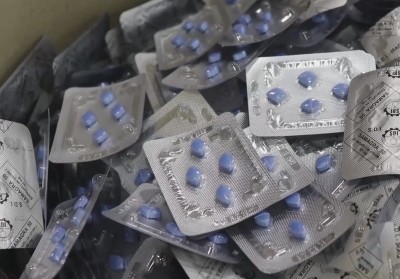 Pakistan: 40 pharma firms warn of halting production due to lack of raw material