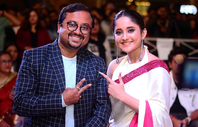 In Images: Music launch of Dev's 'Pradhan'