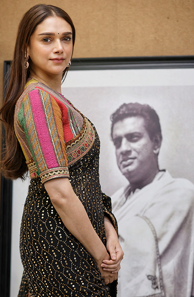 29th KIFF: Aditi Rao Hydari attends closing ceremony