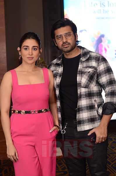 Tollywood celebs attend Soham Chakraborty, Saayoni Ghosh starrer L.S.D. premiere