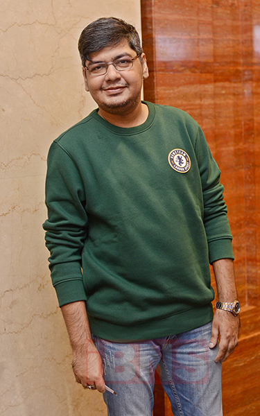 Tollywood celebs attend Soham Chakraborty, Saayoni Ghosh starrer L.S.D. premiere