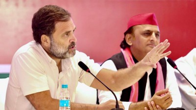 Congress, SP engage in row over seat-sharing issue for UP bypolls