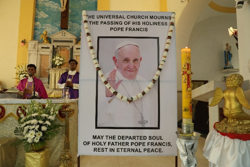 In Images: Students, teachers attend a Mass ahead of Pope Francis' funeral at St. Ignatius Church in Kolkata
