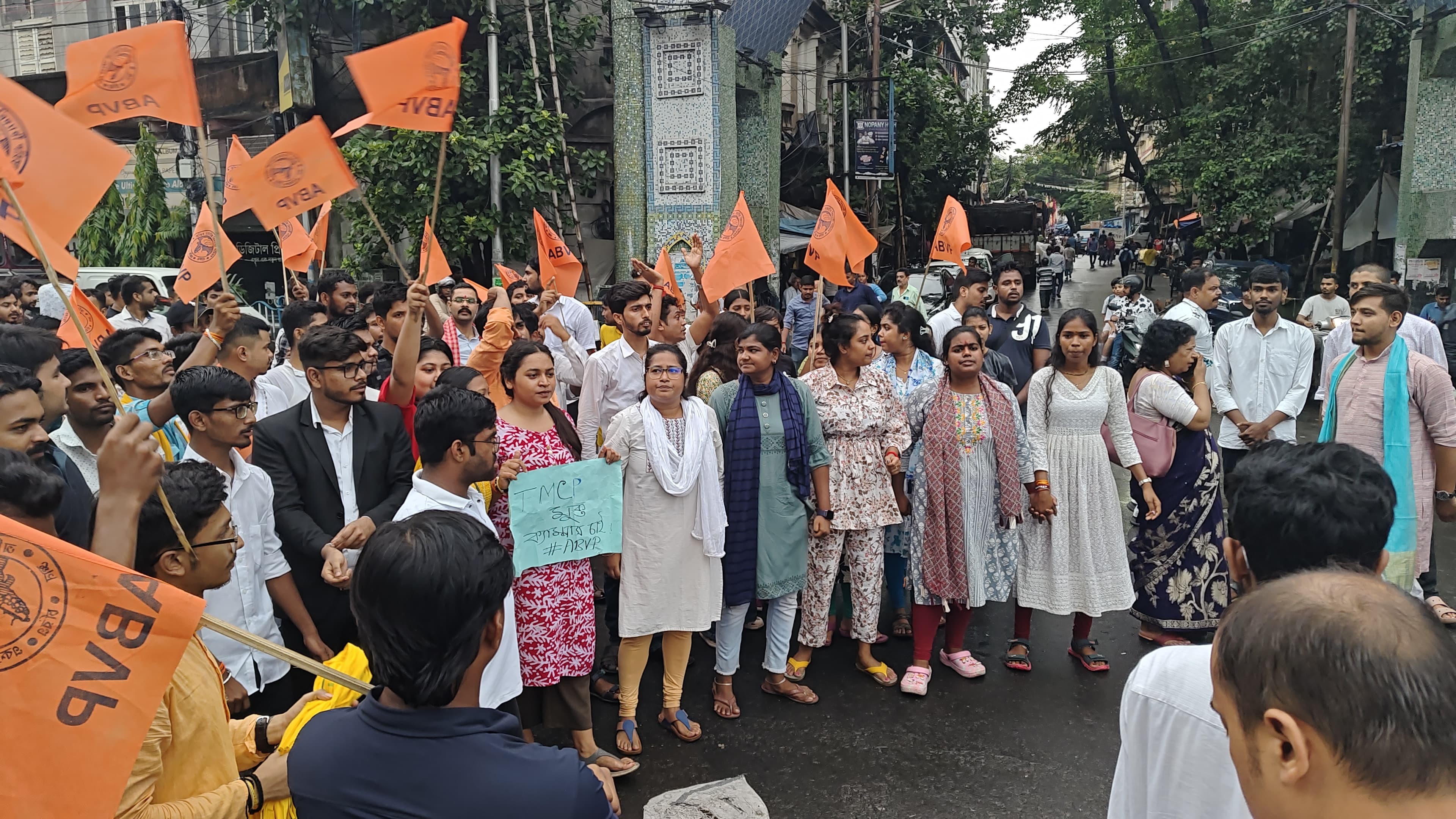 In Images: BJP student wing ABVP staged protest against Kolkata law student gang-rape