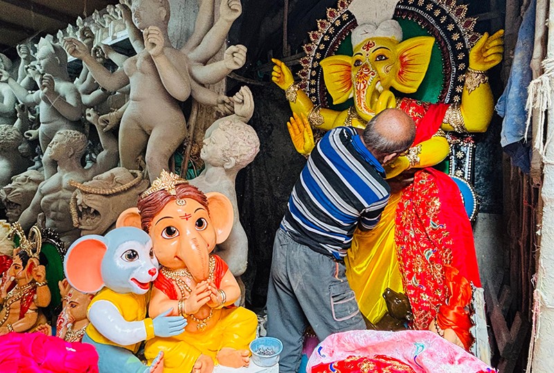 Kumartuli artisans shape Ganesha Idols ahead of Festivities
