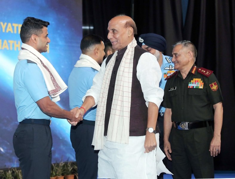 Rajnath Singh felicitates Gaganyatris