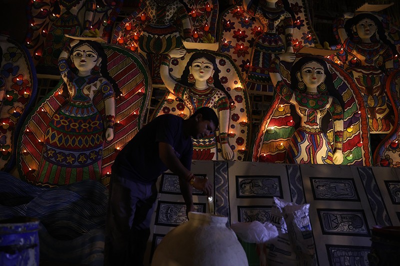 In Images: Kolkata's Tala Barowari Durga Puja 2025 brings theme ‘Madhusudan’ by artist Prashanta Pal