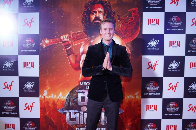 In Images: Dev, Idhika, others join Raghu Dakat's pre-puja celebrations