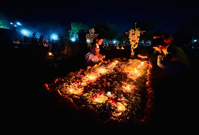 In Images: Kolkata’s christian community Observes All Souls’ Day