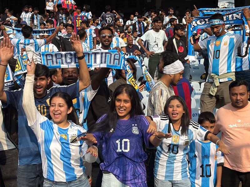 From Cheers to Chaos: Messi’s Kolkata Visit in Pictures