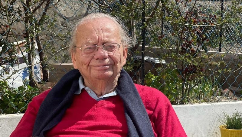 91-year-old Ruskin Bond hospitalised! Health now stable, fans can breathe easy