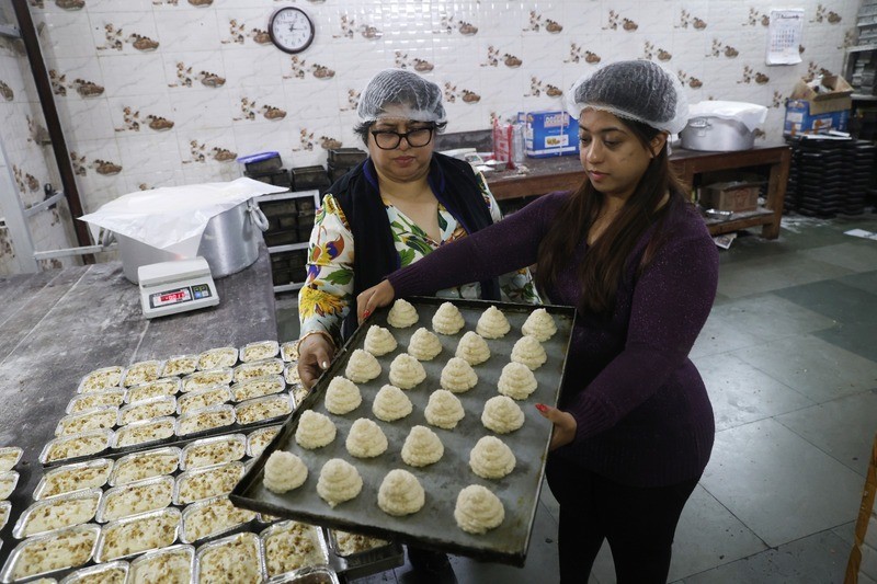 In Images: Christmas baking at historic Kolkata bakery