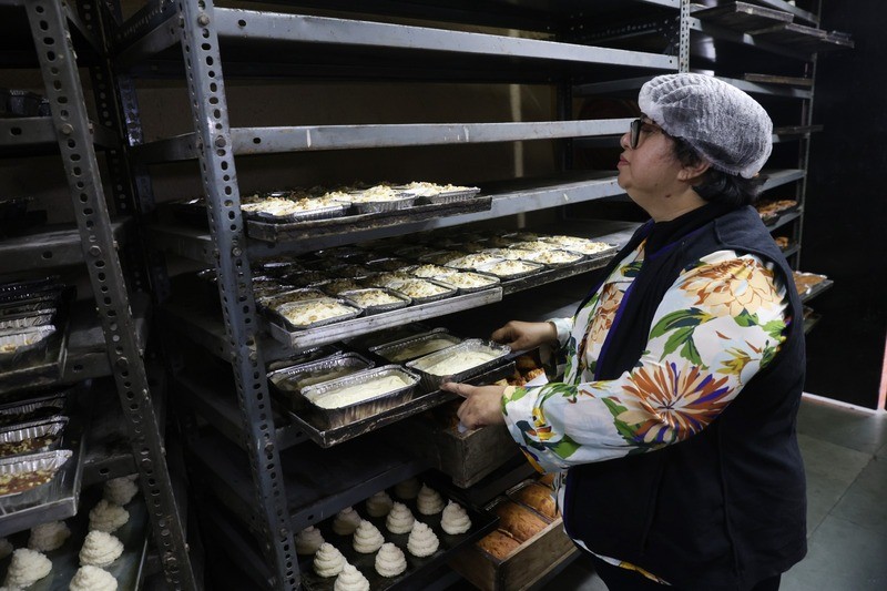 In Images: Christmas baking at historic Kolkata bakery