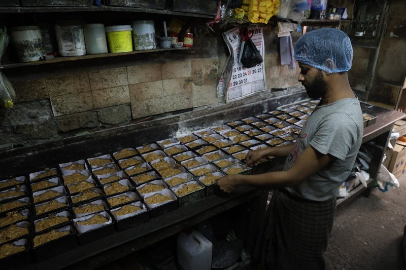 In Images: Christmas cake prepared at 200-year-old Kolkata bakery