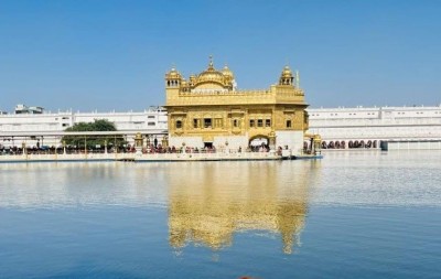 Man attacks people with iron rod inside Golden Temple in Amritsar, leaves 5 injured