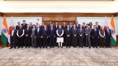 Narendra Modi receives Japanese delegation, discusses economic ties