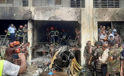 Bangladesh: Air Force training jet crashes into school in Dhaka, 19 dead
