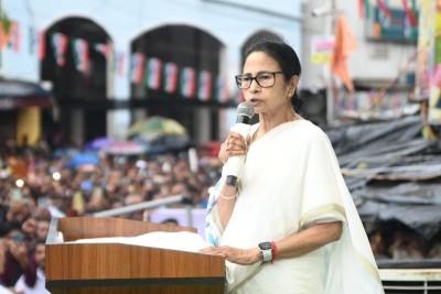 Chief Election Commissioner is Amit Shah's puppet: Mamata Banerjee blasts poll body over SIR