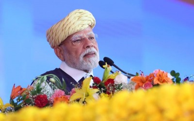 PM Modi gives fresh 'Aatmanirbhar Bharat' push after Trump announces H-1B visa fee hike impacting Indian techies