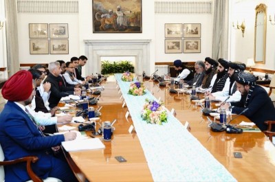 Unintentional: Taliban spokesperson defends 'all-men' Muttaqi press conference