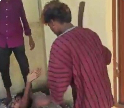 Viral videos show brutal attack on a migrant worker in Chennai suburban train; 4 teens held